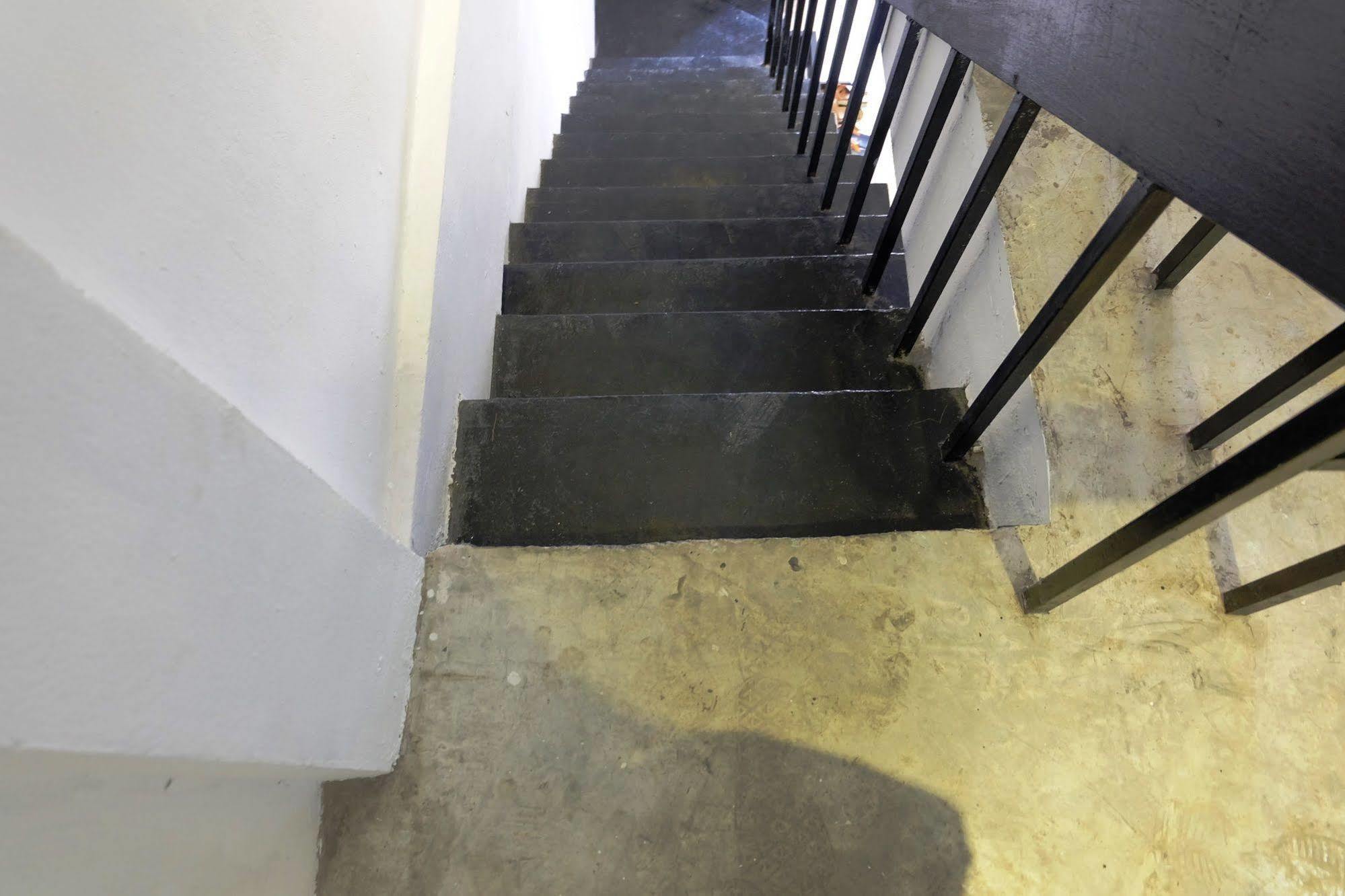 Seek Sleep Hostel Bangkok Exterior photo